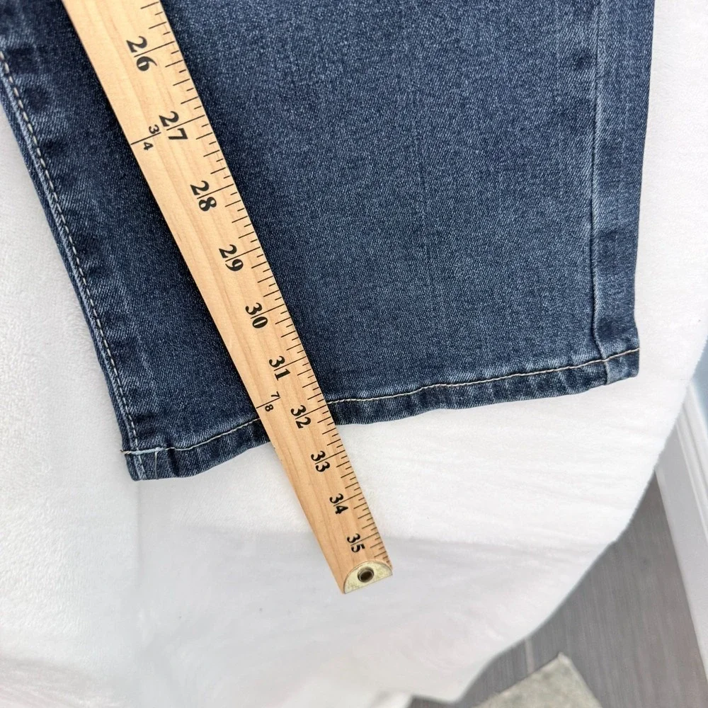 True Religion excellent no